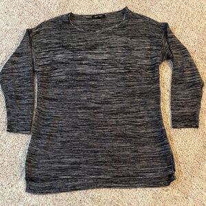 NWOT Ellen Tracy Black and White Sweater